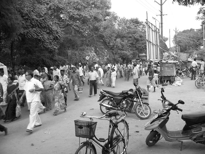 189351_10150423426725182_8125665_n